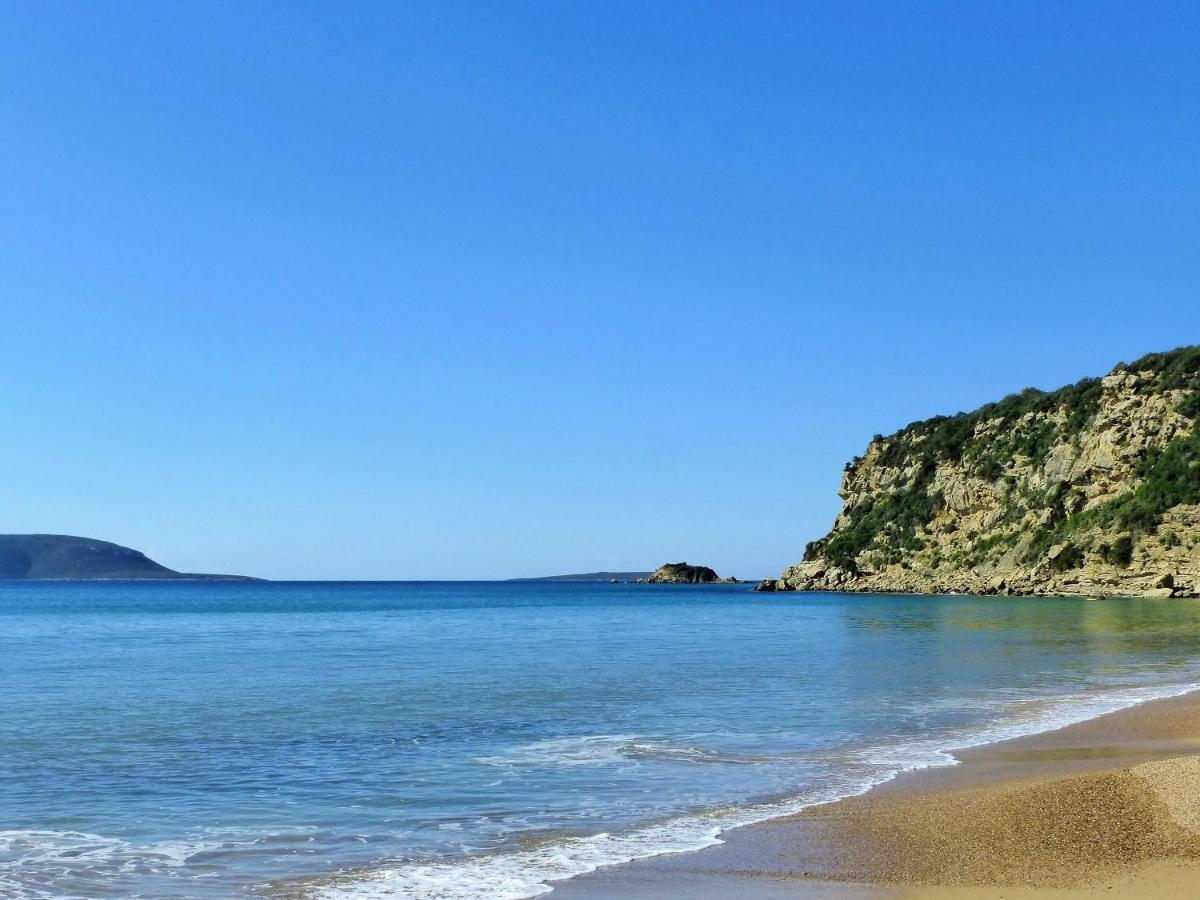 Hakuna Matata Holidays Wooden Lodge With Airco & Pool In Greek Olive Grove Methoni  Exterior photo