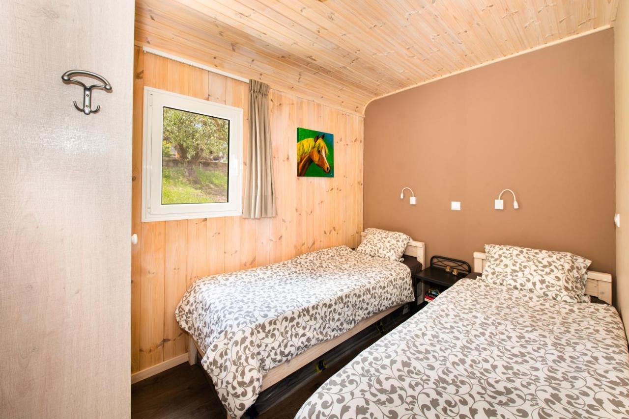 Hakuna Matata Holidays Wooden Lodge With Airco & Pool In Greek Olive Grove Methoni  Exterior photo