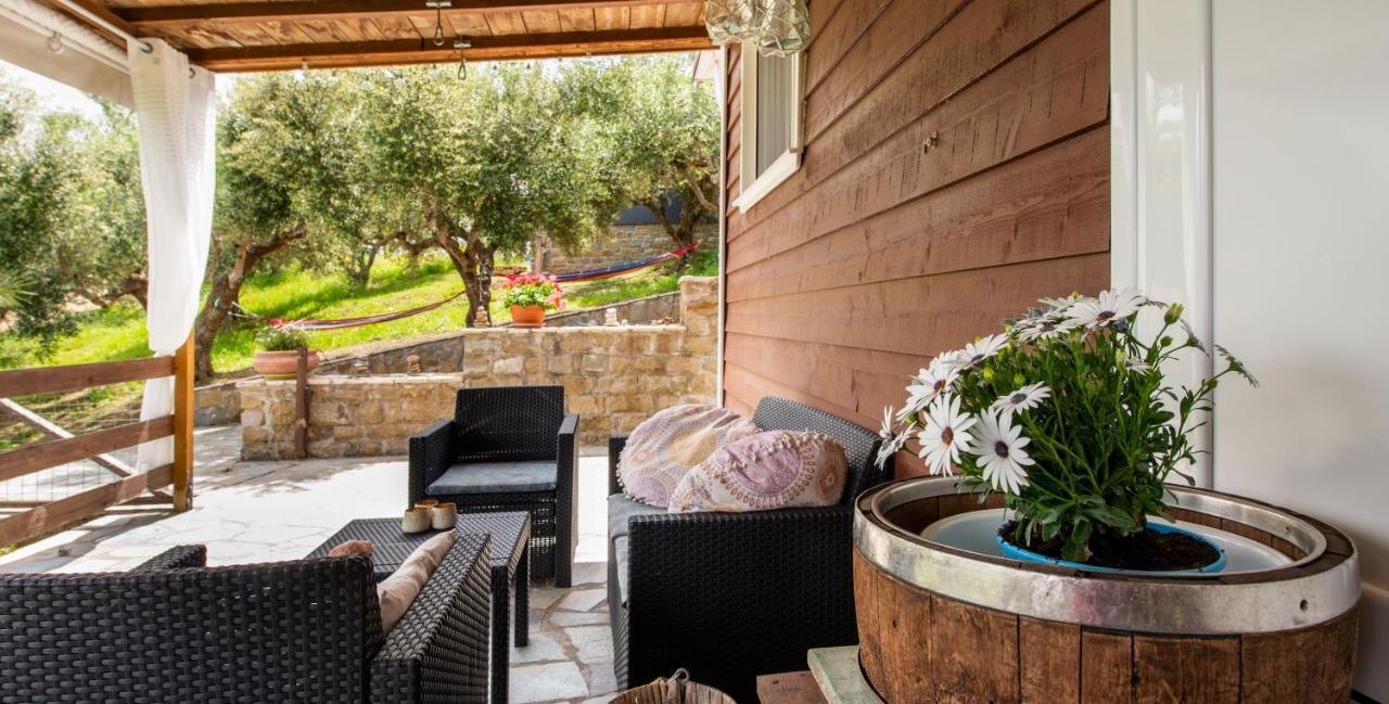 Hakuna Matata Holidays Wooden Lodge With Airco & Pool In Greek Olive Grove Methoni  Exterior photo